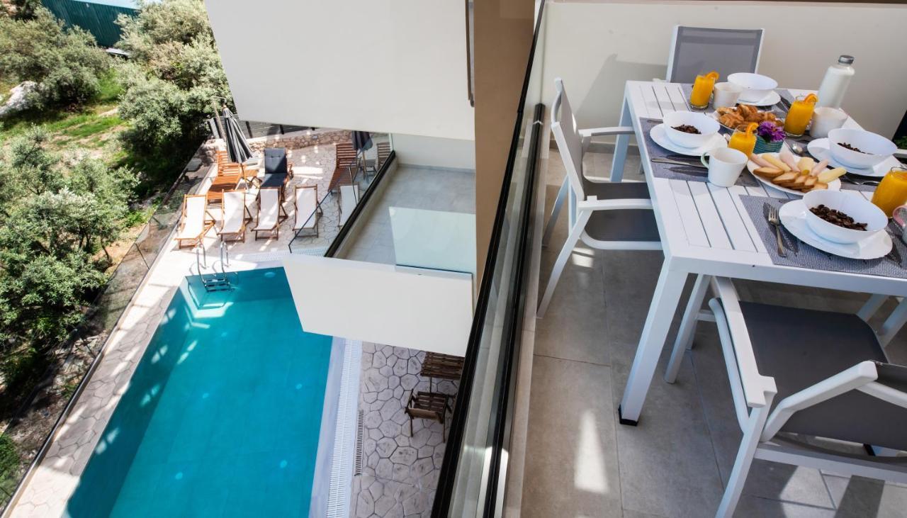 Bianco Stylish Maisonette Nikiana Bagian luar foto